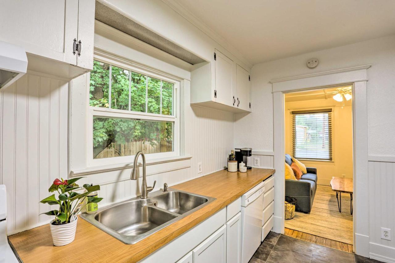 Pet-Friendly Baker City Escape With Private Yard! Eksteriør billede